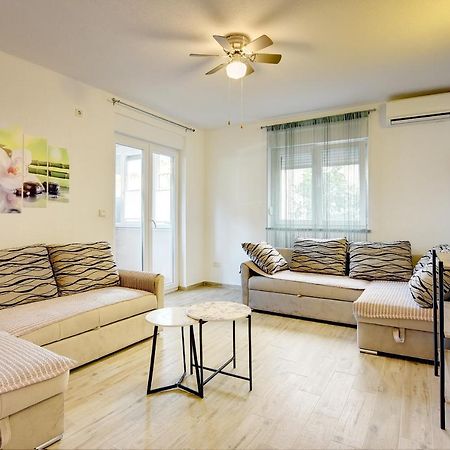 Apartment Mores 梅杜林 外观 照片