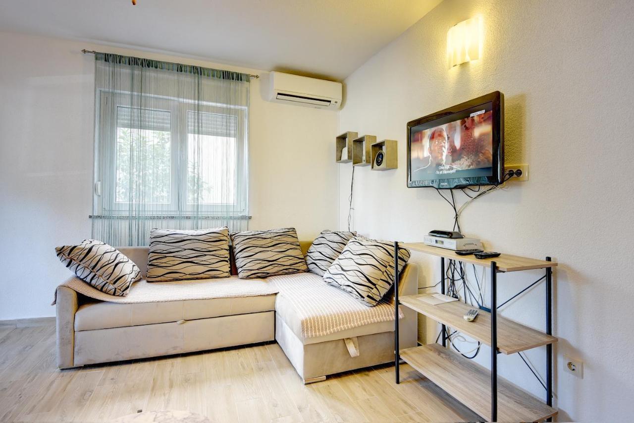 Apartment Mores 梅杜林 外观 照片
