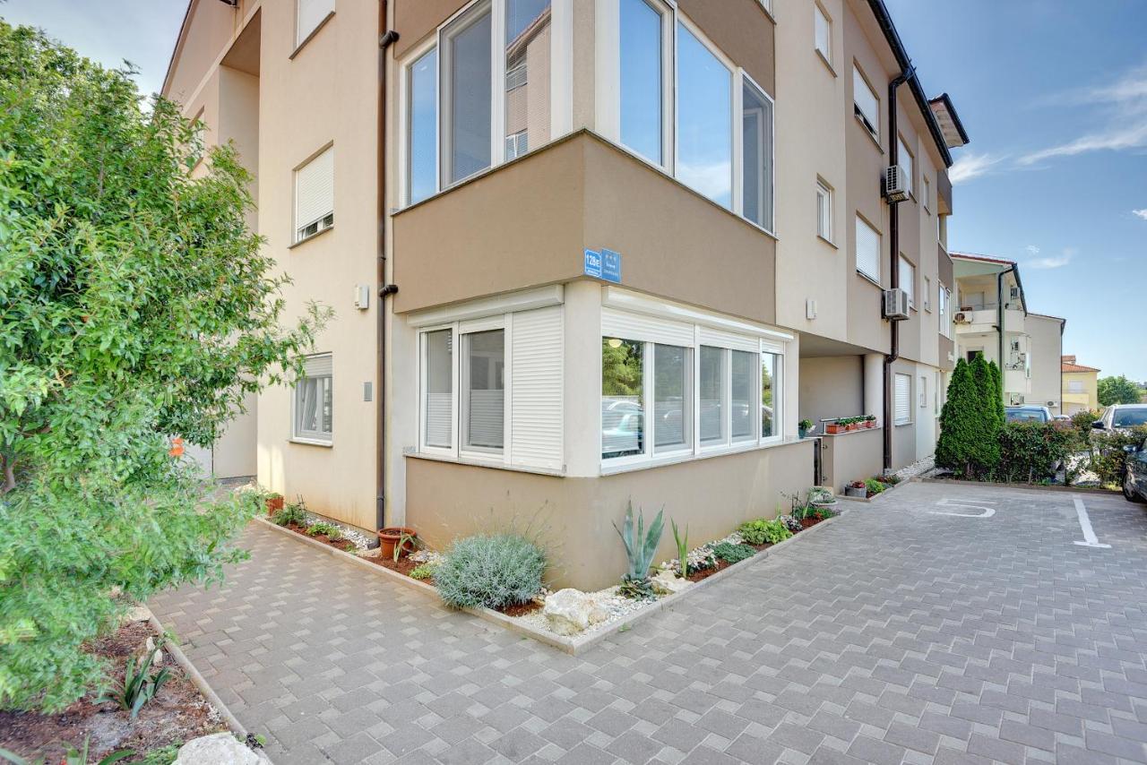 Apartment Mores 梅杜林 外观 照片